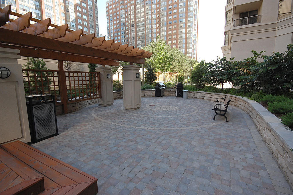 Napa Furnished Rental Apartments Square One Миссиссага Номер фото